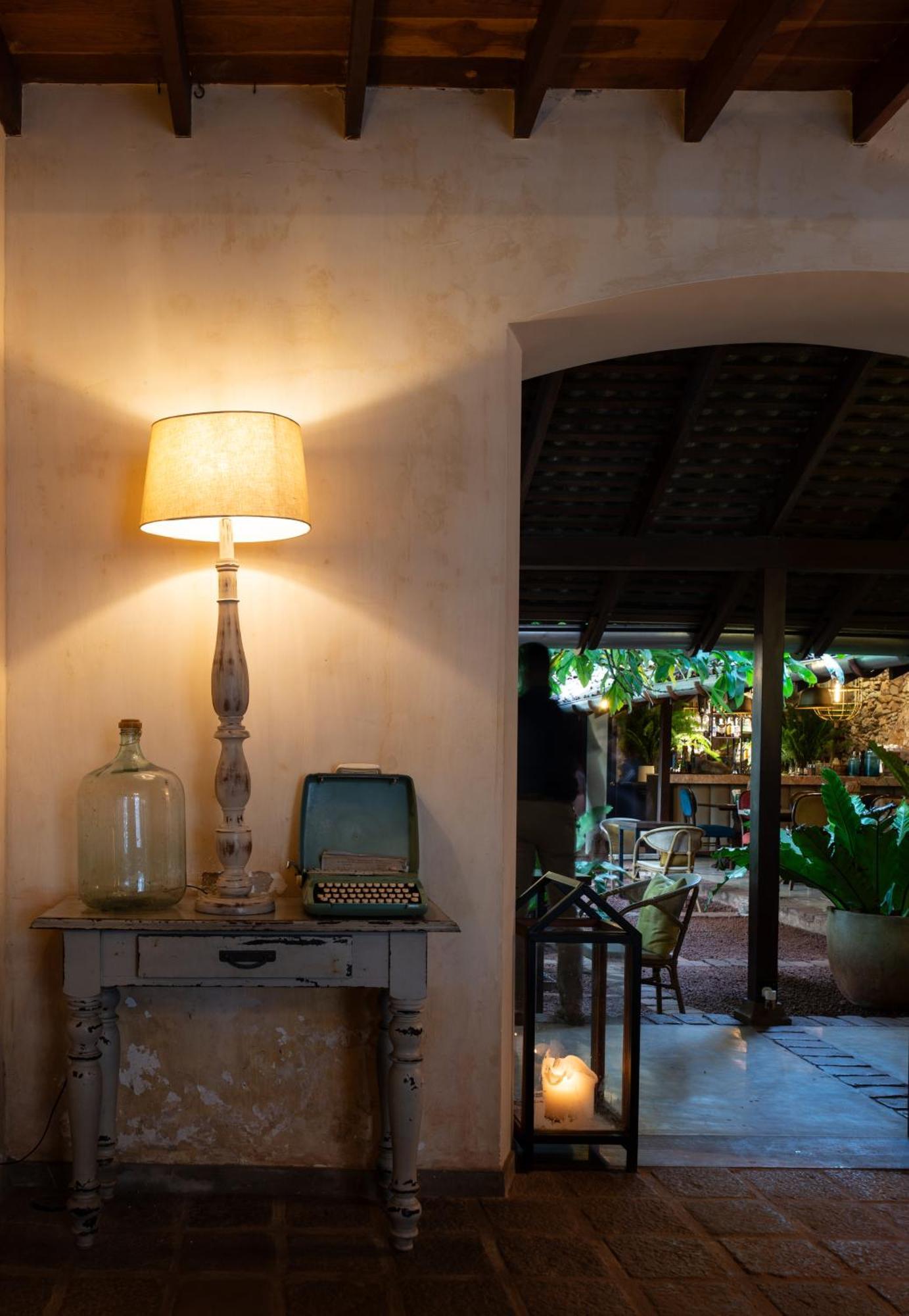 The Bungalow Galle Fort - Hotel - Restaurant - Cocktail Bar Экстерьер фото