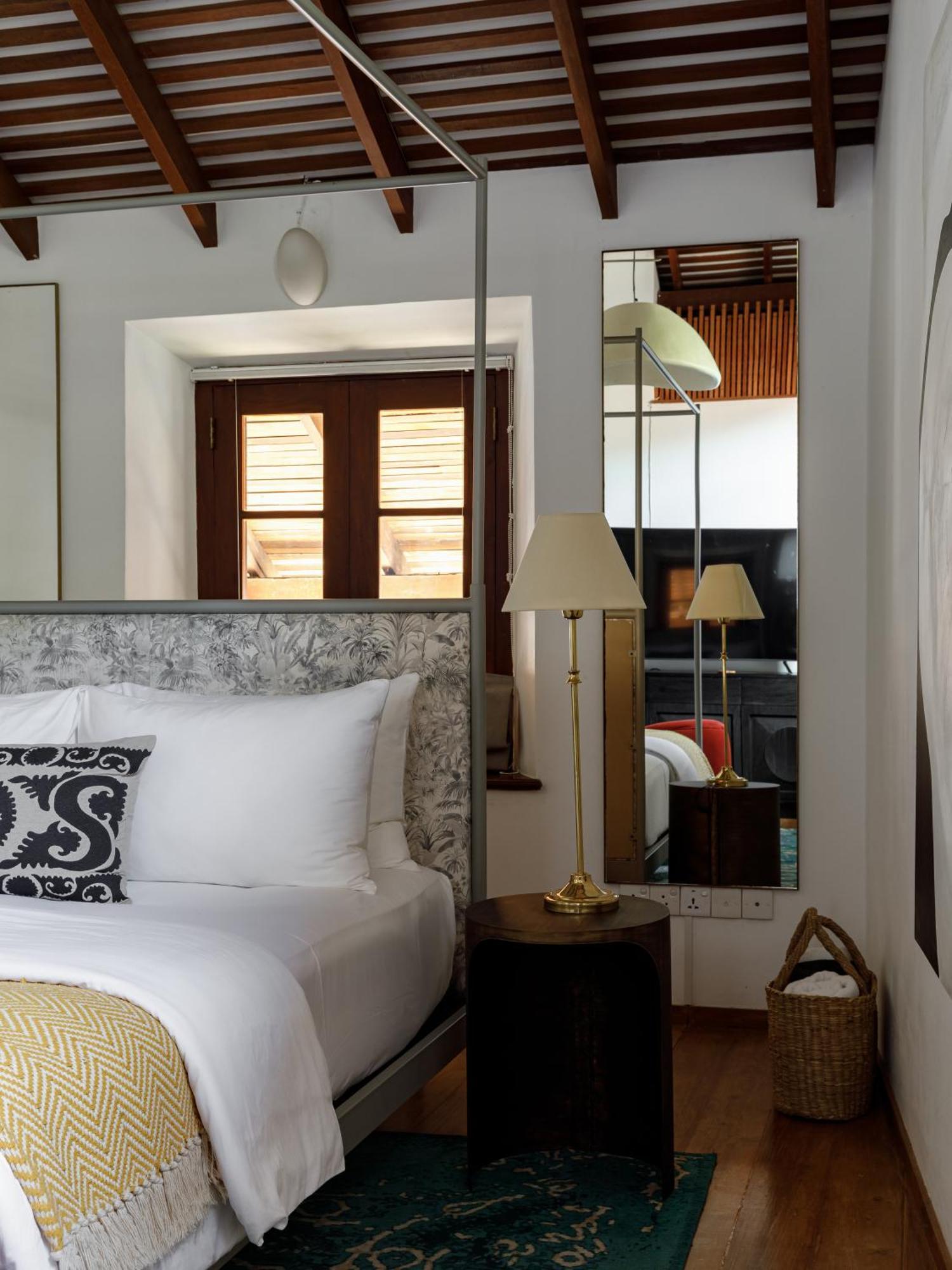 The Bungalow Galle Fort - Hotel - Restaurant - Cocktail Bar Экстерьер фото